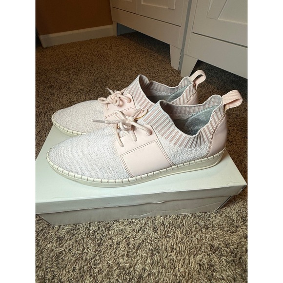 Cougar Shoes - Cougar Ciscoe Knit‎ Sneakers in Rose Size 8.5